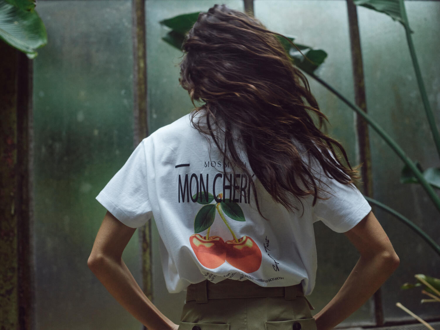 Lail Cherry kortærmet t-shirt – White